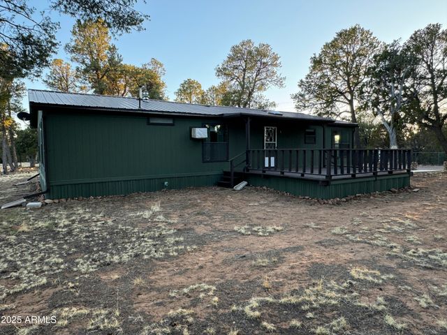 3050 CHEVELON Road, Overgaard, AZ 85933