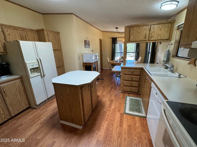 3050 CHEVELON Road, Overgaard, AZ 85933