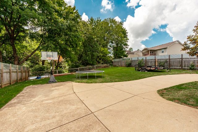 306 Corbitt Ln, Springfield, TN 37172