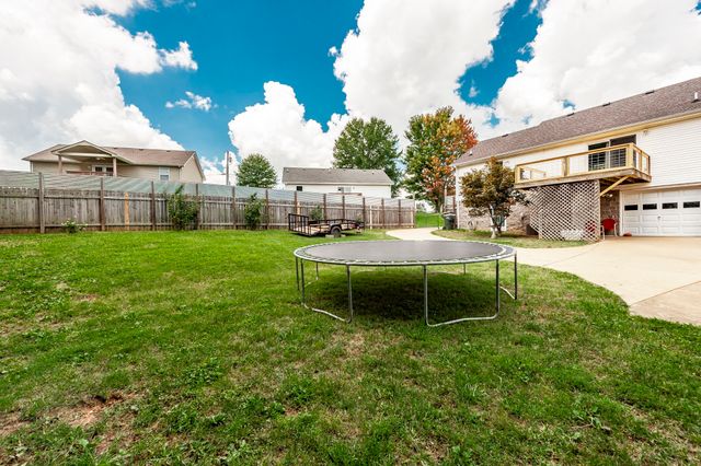 306 Corbitt Ln, Springfield, TN 37172
