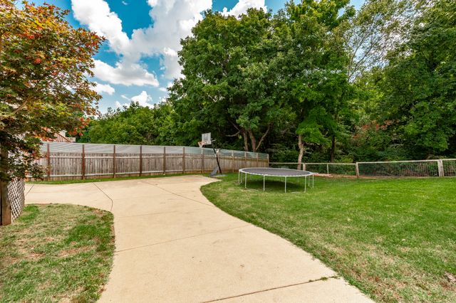 306 Corbitt Ln, Springfield, TN 37172