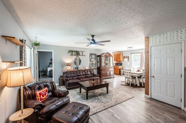 306 Corbitt Ln, Springfield, TN 37172