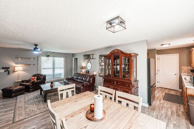 306 Corbitt Ln, Springfield, TN 37172