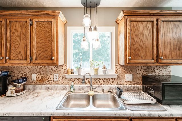 306 Corbitt Ln, Springfield, TN 37172