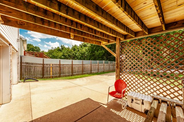 306 Corbitt Ln, Springfield, TN 37172