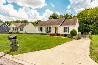 306 Corbitt Ln, Springfield, TN 37172