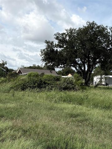NA County Road Cox 949 A, Alvin, TX 77511