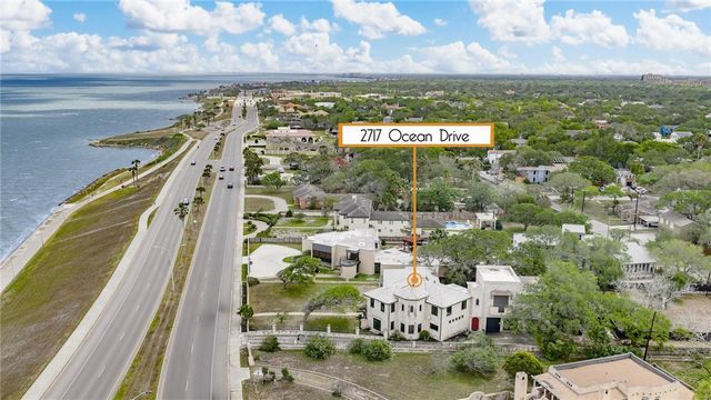 2717 Ocean Dr, Corpus Christi, TX 78404