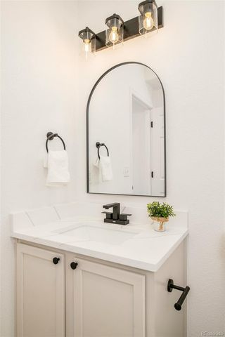 15700 E Jamison Drive 2-204, Englewood, CO 80112