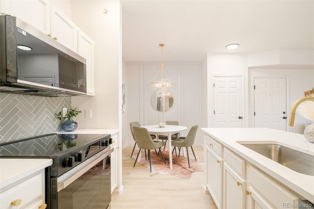 15700 E Jamison Drive 2-204, Englewood, CO 80112