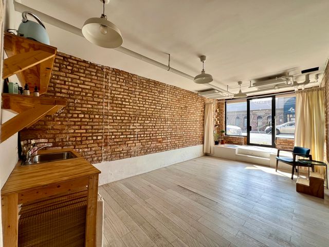 3641 N Pulaski Road S, Chicago, IL 60641