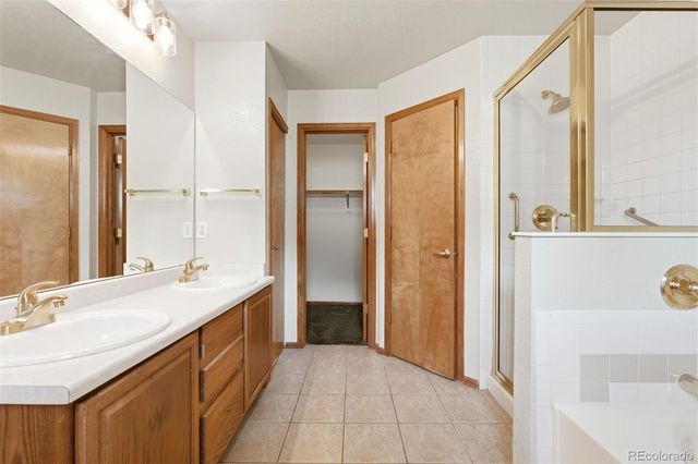 2235 S Waco Street, Aurora, CO 80013
