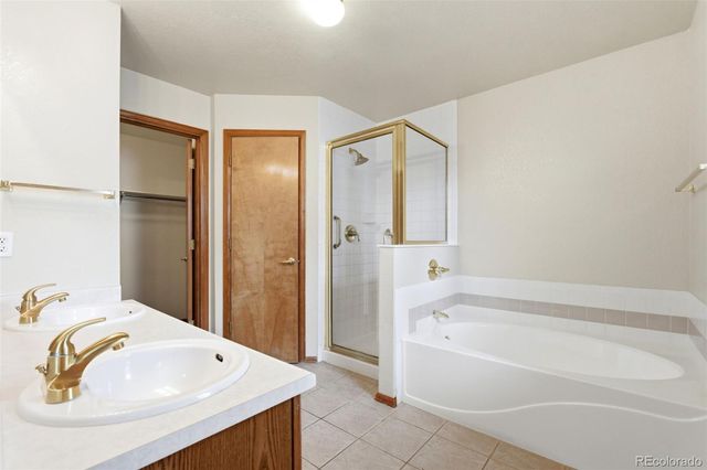 2235 S Waco Street, Aurora, CO 80013
