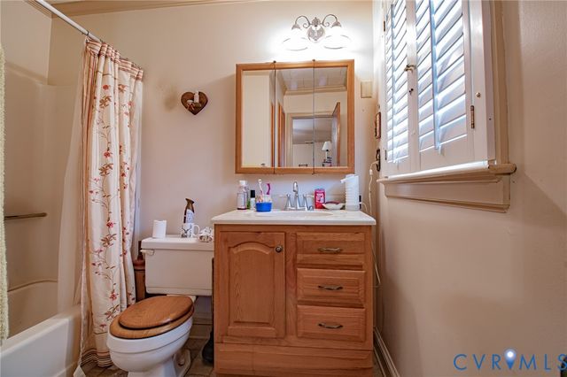 8794 Sandy Ridge Rd, North Prince George, VA 23860