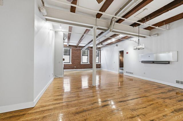 26 E Sixth Street, Cincinnati, OH 45202