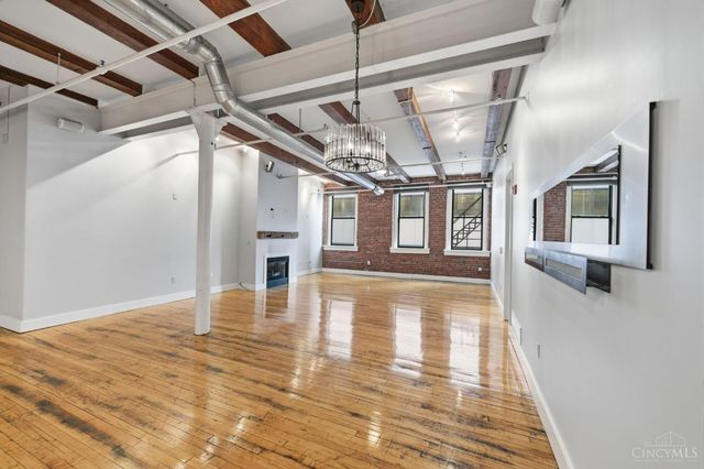 26 E Sixth Street, Cincinnati, OH 45202