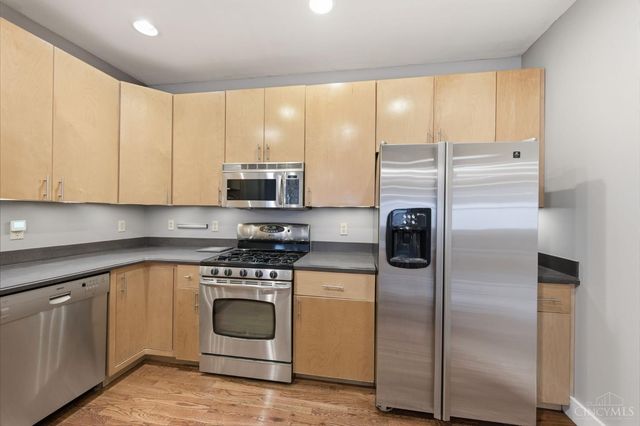 26 E Sixth Street, Cincinnati, OH 45202