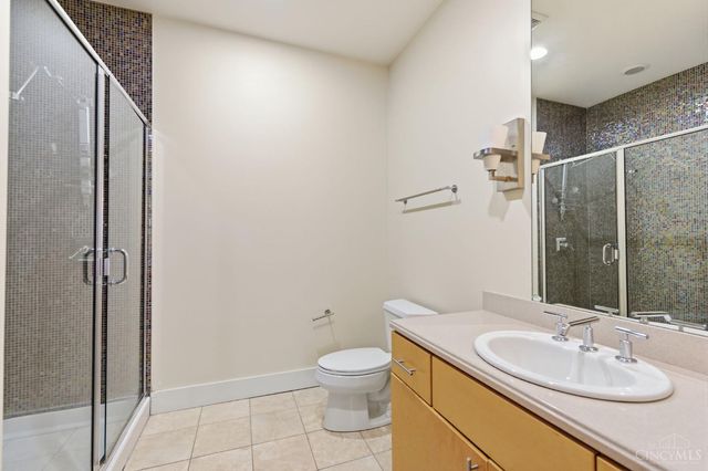 26 E Sixth Street, Cincinnati, OH 45202