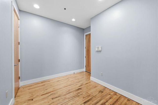 26 E Sixth Street, Cincinnati, OH 45202