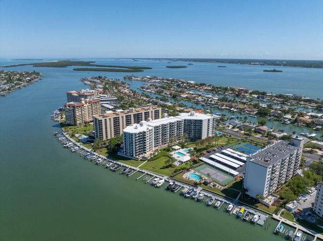 660 ISLAND WAY 301, Clearwater Beach, FL 33767