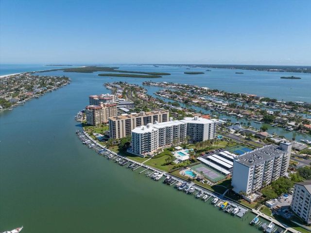 660 ISLAND WAY 301, Clearwater Beach, FL 33767