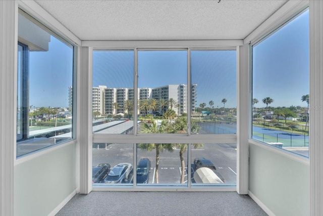 660 ISLAND WAY 301, Clearwater Beach, FL 33767