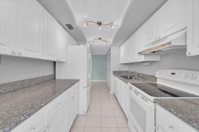 660 ISLAND WAY 301, Clearwater Beach, FL 33767