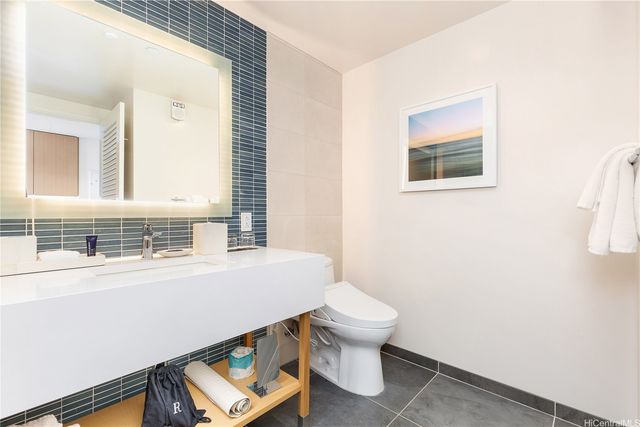 1390 Kapiolani Boulevard 3808, Honolulu, HI 96814