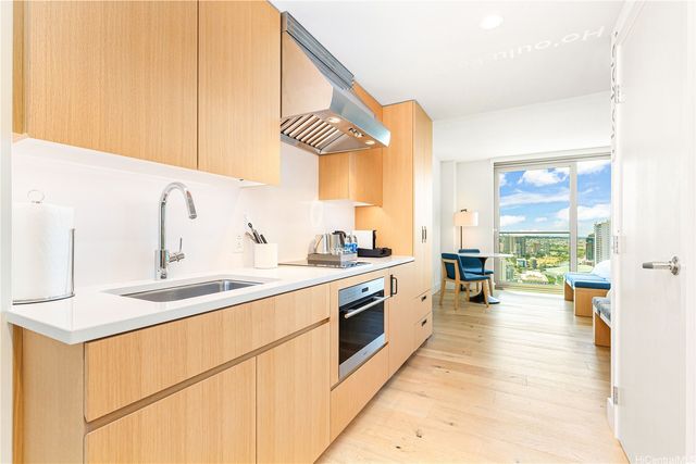 1390 Kapiolani Boulevard 3808, Honolulu, HI 96814