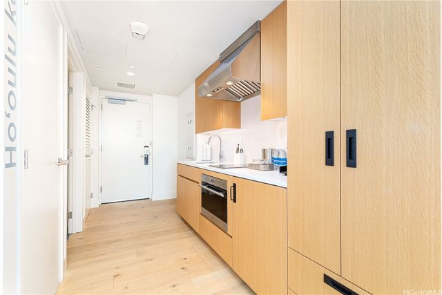 1390 Kapiolani Boulevard 3808, Honolulu, HI 96814