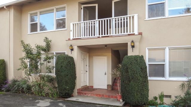 925 Oak Lane, Menlo Park, CA 94025