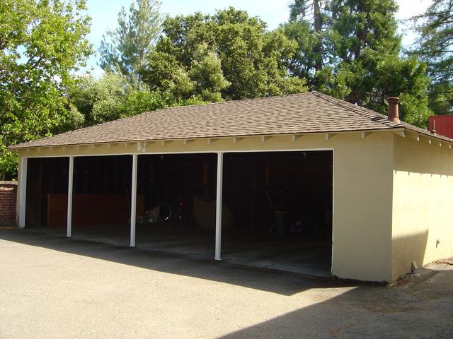 925 Oak Lane, Menlo Park, CA 94025