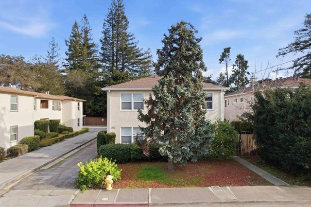 925 Oak Lane, Menlo Park, CA 94025