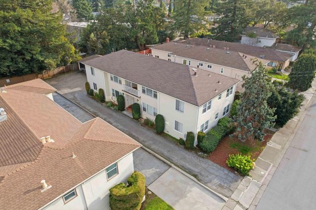 925 Oak Lane, Menlo Park, CA 94025