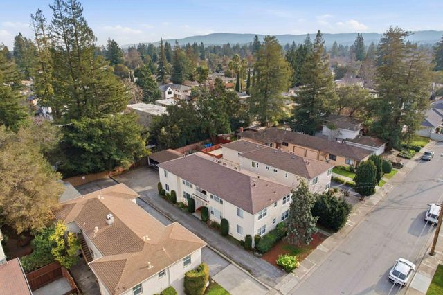 925 Oak Lane, Menlo Park, CA 94025