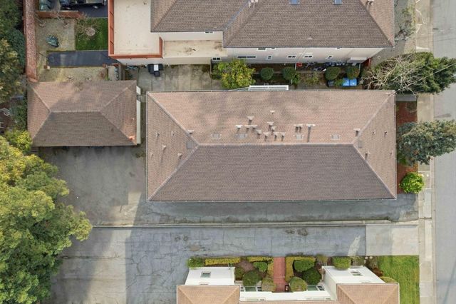 925 Oak Lane, Menlo Park, CA 94025