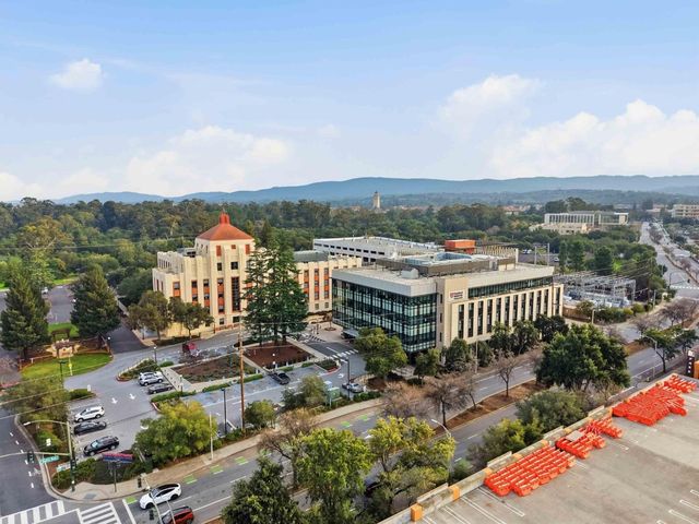 925 Oak Lane, Menlo Park, CA 94025