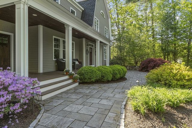 18 Woodchester Dr, Acton, MA 01720