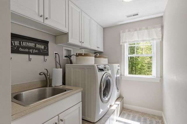 18 Woodchester Dr, Acton, MA 01720