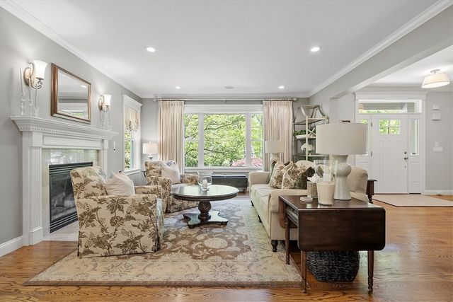 18 Woodchester Dr, Acton, MA 01720