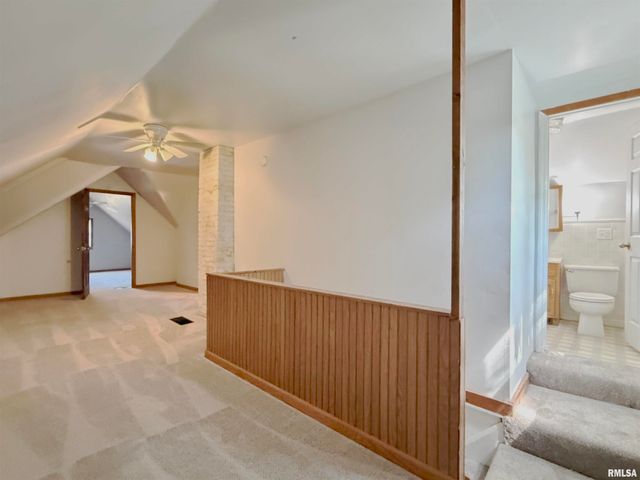 1704 W CALLENDER Avenue, Peoria, IL 61606