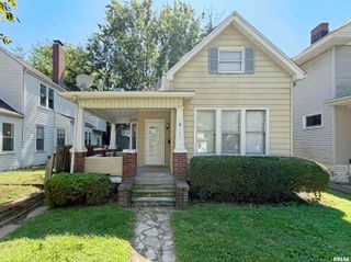1704 W CALLENDER Avenue, Peoria, IL 61606