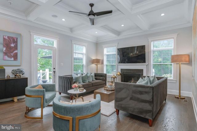 10704 WARWICK AVE, Fairfax, VA 22030
