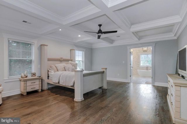 10704 WARWICK AVE, Fairfax, VA 22030