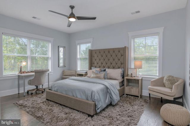 10704 WARWICK AVE, Fairfax, VA 22030