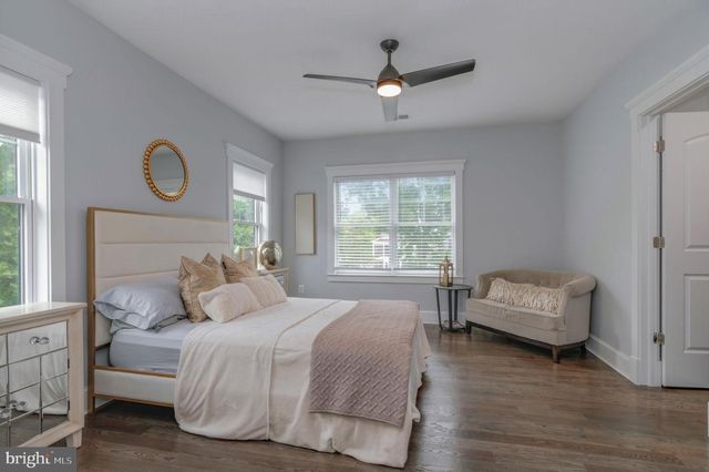 10704 WARWICK AVE, Fairfax, VA 22030