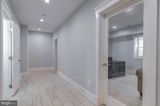 10704 WARWICK AVE, Fairfax, VA 22030