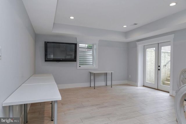 10704 WARWICK AVE, Fairfax, VA 22030