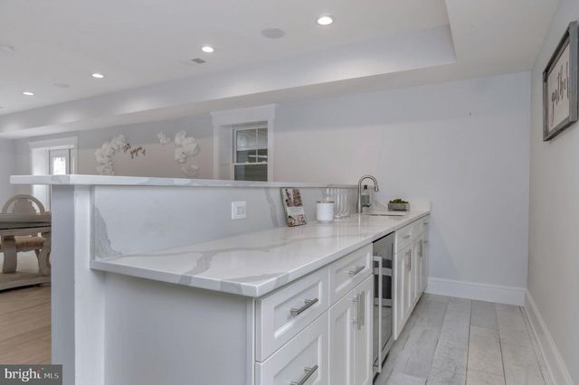 10704 WARWICK AVE, Fairfax, VA 22030