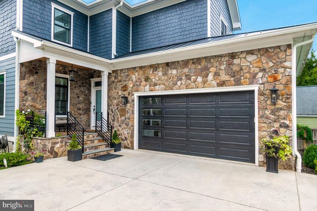 10704 WARWICK AVE, Fairfax, VA 22030